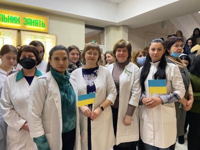 16 лютого 2022 року у Національному фармацевтичному університеті пройшли урочистості до Дня єднання України